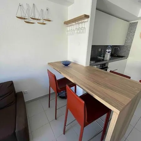 Carmenes 2 Apartment